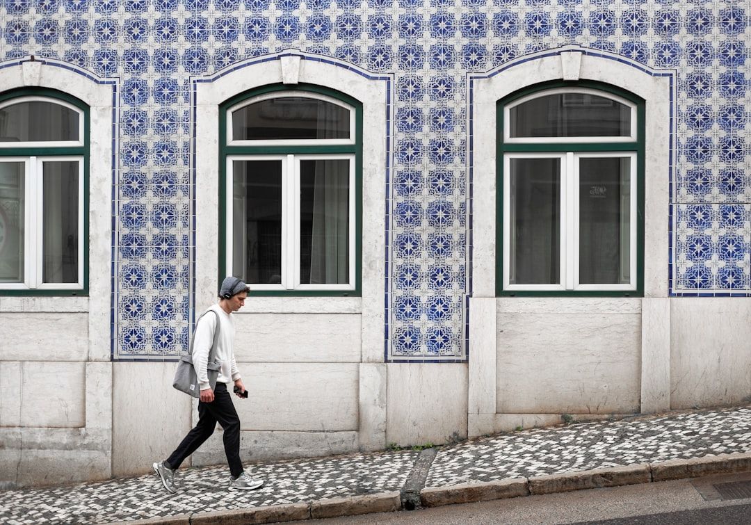 Pace in Lisbon